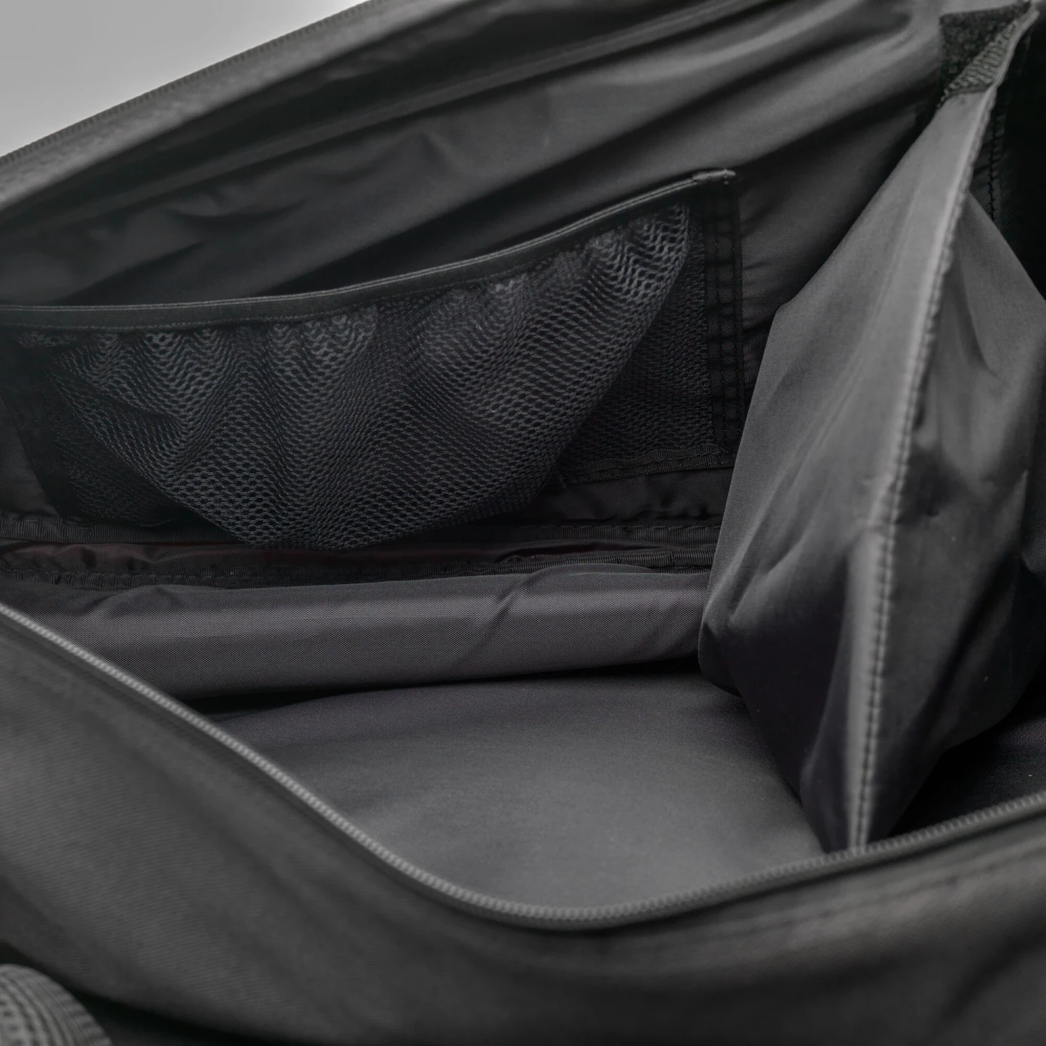 Dunlop CX Performance Thermo Schlägertasche 12er - Schwarz, Rot 4 Dunlop CX Performance Thermo Schlägertasche 12er - Schwarz, Rot – Bild 2