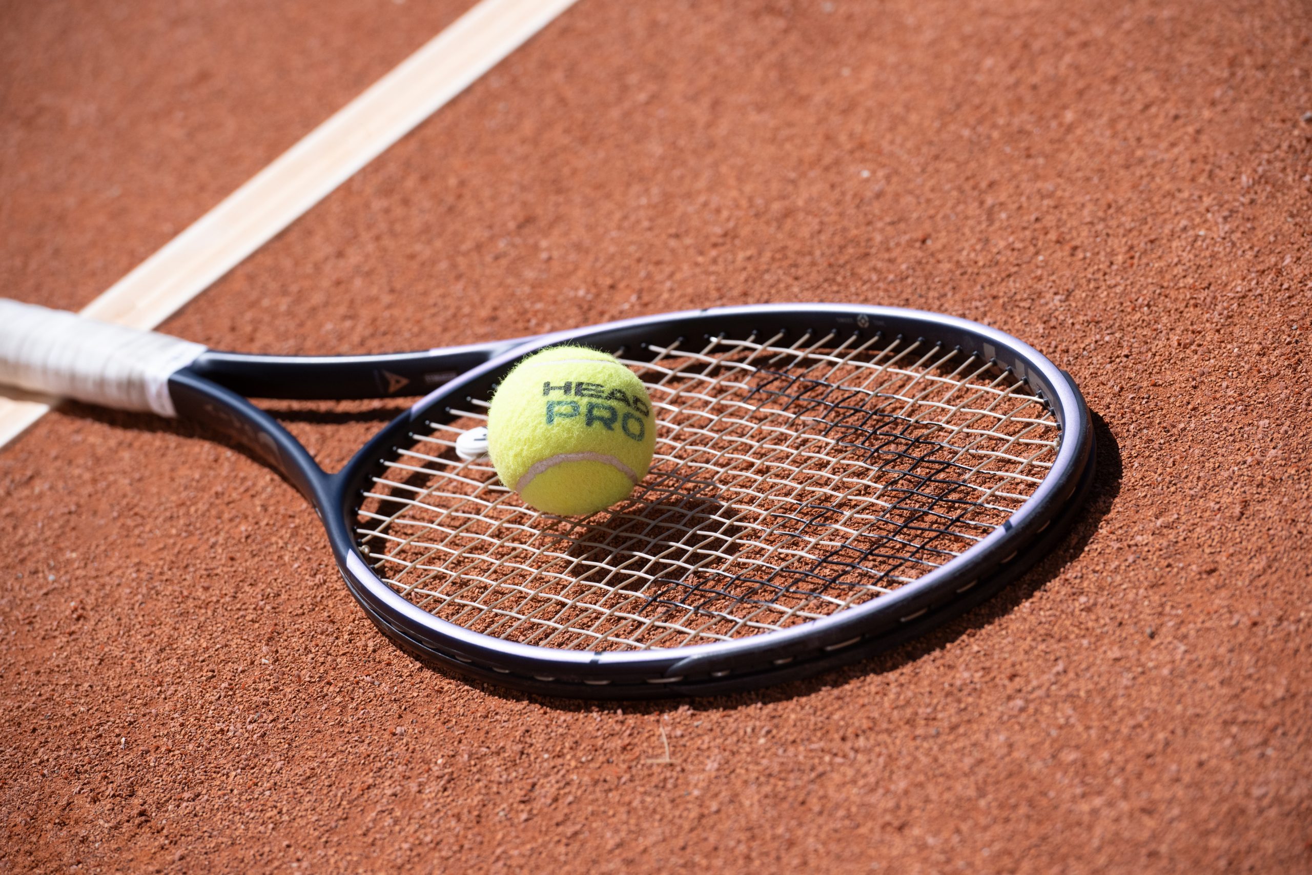 Dunlop Geschäft -Dunlop Geschäft SET CLUB AIX ©PatrickUrvoy 76 scaled 1